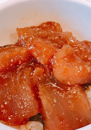 ゴマ卵しょう油に漬けた、マグロの漬け丼！-レシピのメイン写真