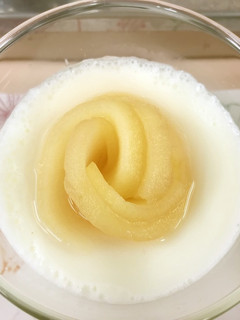 ミルクゼリー~バラりんご添え~-レシピのメイン写真