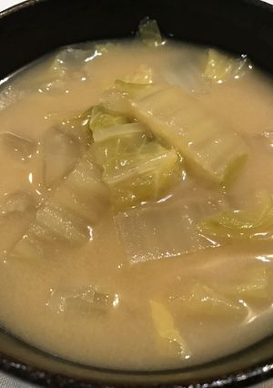白菜だけ味噌汁*決めては出し!-レシピのメイン写真