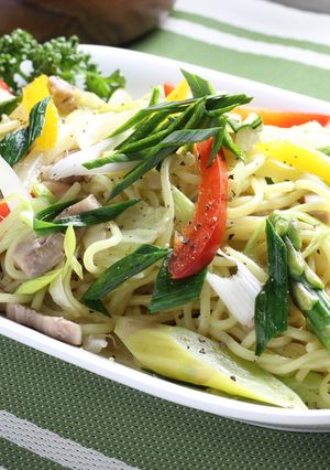 葉にんにくの簡単、洋風塩焼きそば!!-レシピのメイン写真