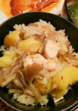 鶏胸肉・舞茸・さつまいもの混ぜご飯-レシピのメイン写真