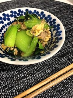 ご飯がすすむ!青梗菜と鯖缶の卵とじ炒め-レシピのメイン写真