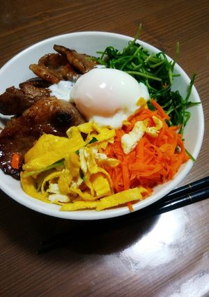 パパが喜ぶ★牛肉カルビ4色丼ぶり-レシピのメイン写真