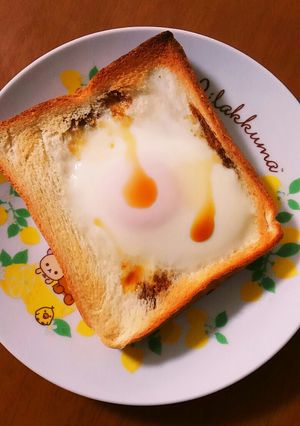 朝ごはんに‼簡単目玉焼きトースト-レシピのメイン写真