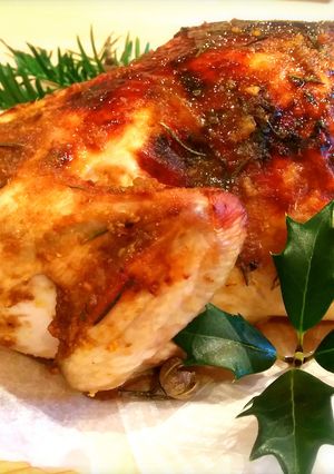 甘辛グレイビーソースの丸鶏ローストチキン-レシピのメイン写真