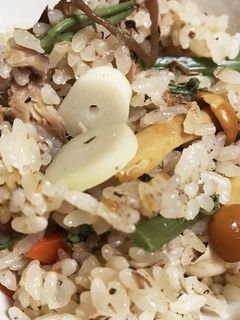 サバの水煮缶で簡単炊き込みご飯-レシピのメイン写真