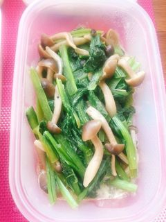 小松菜としめじのバター醤油炒め-レシピのメイン写真