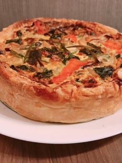 スモークサーモンのキッシュ-レシピのメイン写真