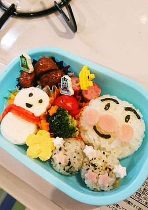 クリスマス弁当 アンパンマンと雪だるま-レシピのメイン写真