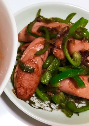 魚肉ソーセージとピーマンのおかか炒め-レシピのメイン写真