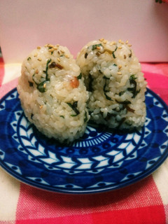 大葉と梅干しと塩昆布のおにぎり-レシピのメイン写真