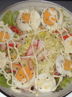 レタス&キャベツ&カニカマ&ゆで卵サラダ-レシピのメイン写真