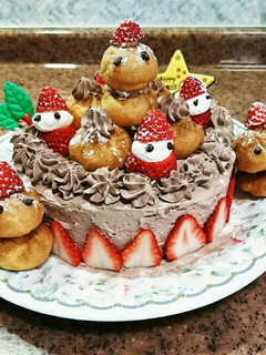 プチシューでにぎやかクリスマスケーキ☆-レシピのメイン写真
