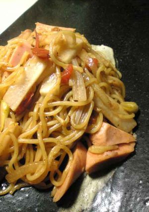 魚肉ソーセージと梅の和風☆焼きそば醤油味-レシピのメイン写真