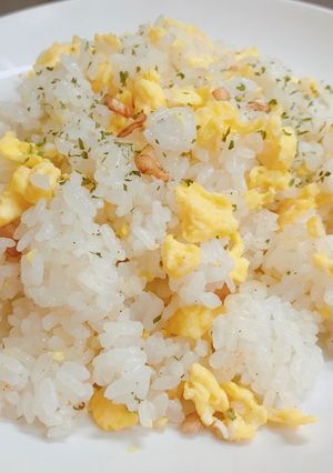 シンプルで簡単 ！ガーリックチャーハン-レシピのメイン写真