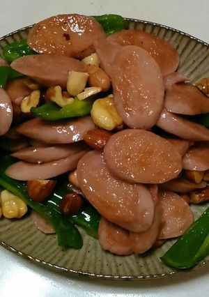 魚肉ソーセージとピーマンのナッツ炒め-レシピのメイン写真