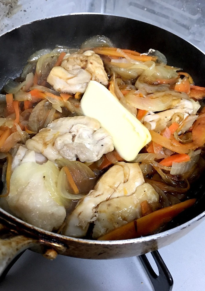 鶏肉ととろとろ玉ねぎの和風バター♪-レシピのメイン写真