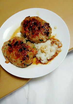 野菜たっぷり鶏肉のヘルシー和風ハンバーグ-レシピのメイン写真