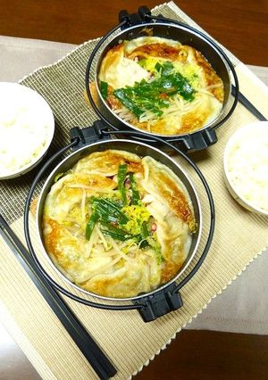 簡単おひとり鍋！焼き餃子-レシピのメイン写真
