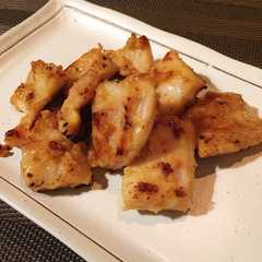 รูปของ 箸が止まらない味噌ダレホルモン