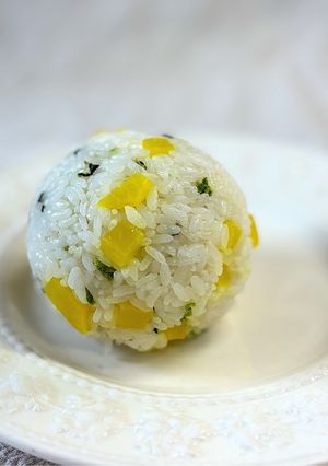 沢庵とひろし（青菜のふりかけ）のおにぎり-レシピのメイン写真