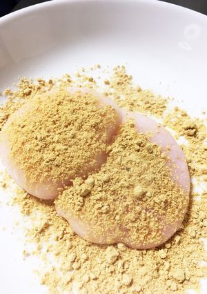 硬い餅をレンジでチン！で、きな粉もち-レシピのメイン写真