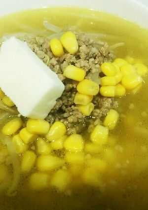 挽肉とモヤシの塩バターラーメン　袋麺使用-レシピのメイン写真