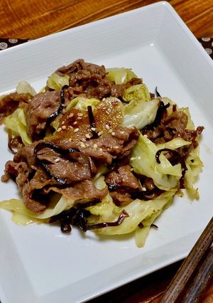 牛こまとキャベツのにんにく塩昆布炒め-レシピのメイン写真