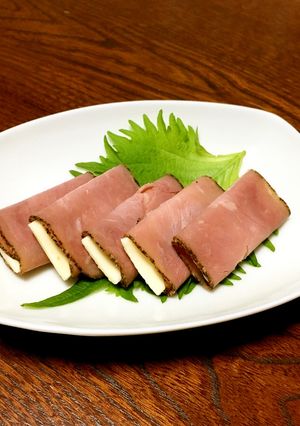 Xmasに、パストラミビーフのチーズ巻き-レシピのメイン写真
