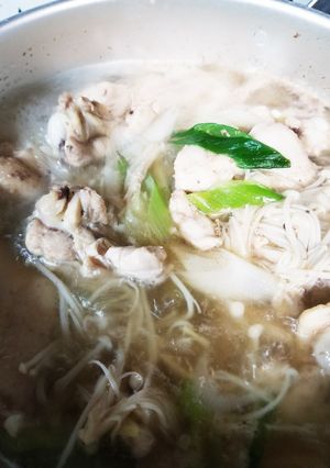 手羽元うどんスープ煮-レシピのメイン写真