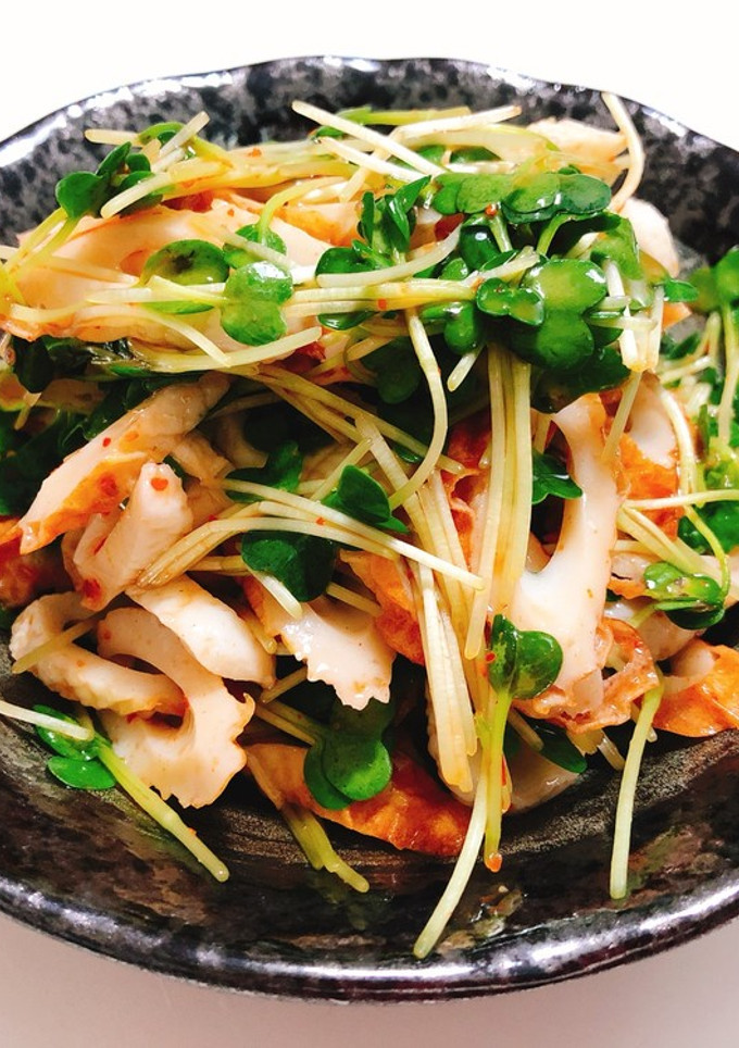 竹輪とカイワレの豆板醤和え:-)-レシピのメイン写真
