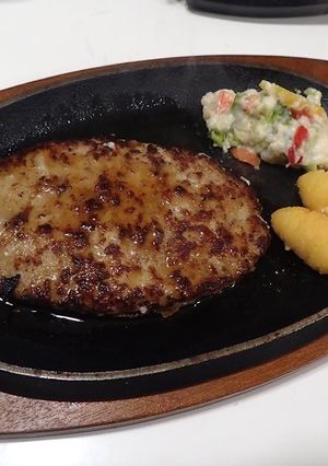ステーキ皿でハンバーグ大変身-レシピのメイン写真