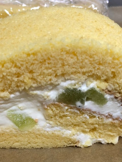 キウイのロールケーキ-レシピのメイン写真