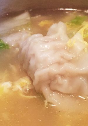 トロトロ白菜と卵の餃子スープ❁*+-レシピのメイン写真