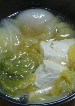 餅肉団子でお手軽ス~プ鍋風-レシピのメイン写真