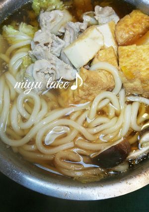 うどんと絹揚げがメインのだし鍋♪-レシピのメイン写真