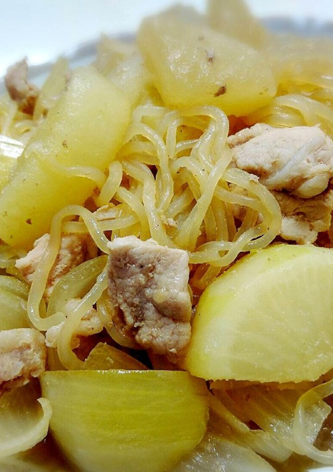 我が家自慢の味【大根と白滝と豚肉の煮物】-レシピのメイン写真