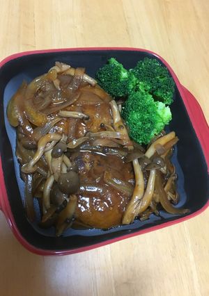 みんな大好き煮込みハンバーグ♪-レシピのメイン写真