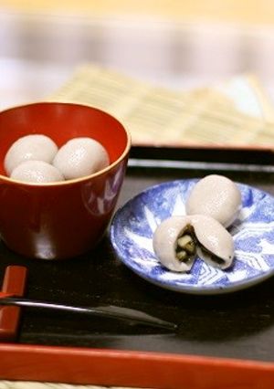黒ごまくるみ餡の白玉団子（そば粉入り）-レシピのメイン写真