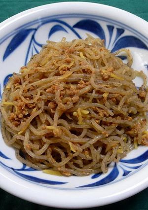 糸こんにゃくと鶏そぼろの甘辛煮-レシピのメイン写真