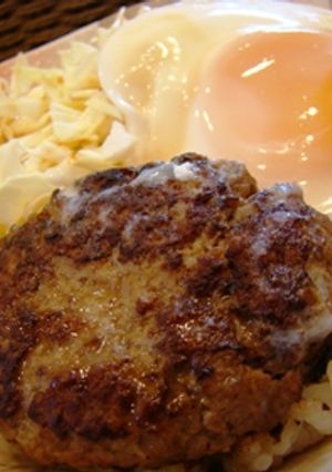 ハンバーグの翌昼に★手抜きロコモコ-レシピのメイン写真