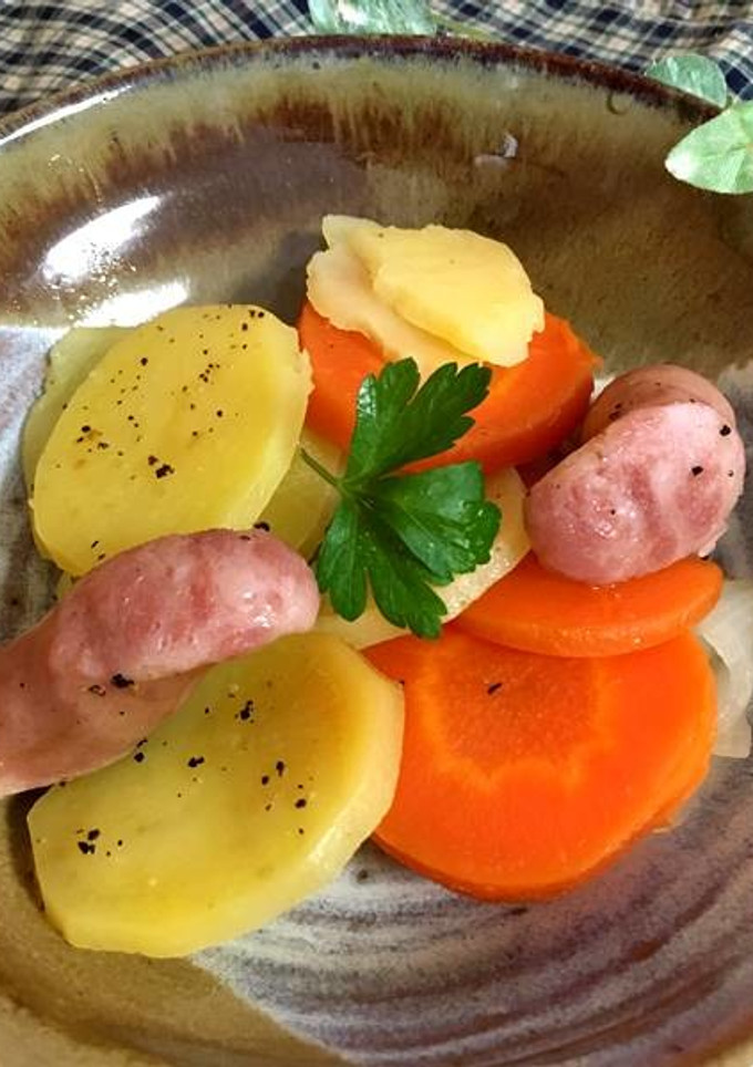 ジャガイモとソーセージの重ね蒸し煮-レシピのメイン写真