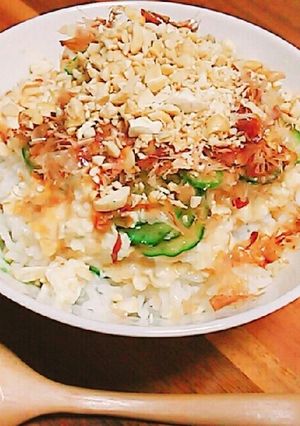 ナッツと鰹節で香り豊かさっぱり豆腐丼-レシピのメイン写真