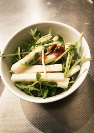 3分でできる♪豆苗と長芋の梅サラダ！-レシピのメイン写真