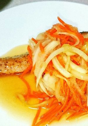 鮭のソテー♥野菜たっぷり南蛮ソース☆簡単-レシピのメイン写真