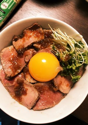 簡単でもお店に負けない！ローストビーフ丼-レシピのメイン写真