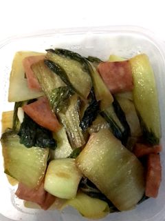 チンゲン菜とソーセージのマヨポン炒め-レシピのメイン写真