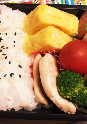 息子の弁当！彩りきれいにシンプルに！-レシピのメイン写真