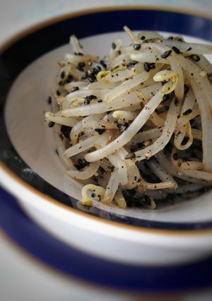 もやしの黒ゴマあえ「サブおかず」 by NAGANO久留米 【クックパッド