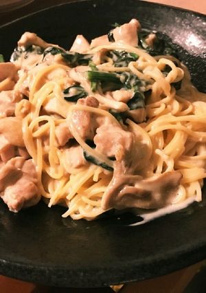 鶏もも肉と舞茸のクリームパスタ-レシピのメイン写真